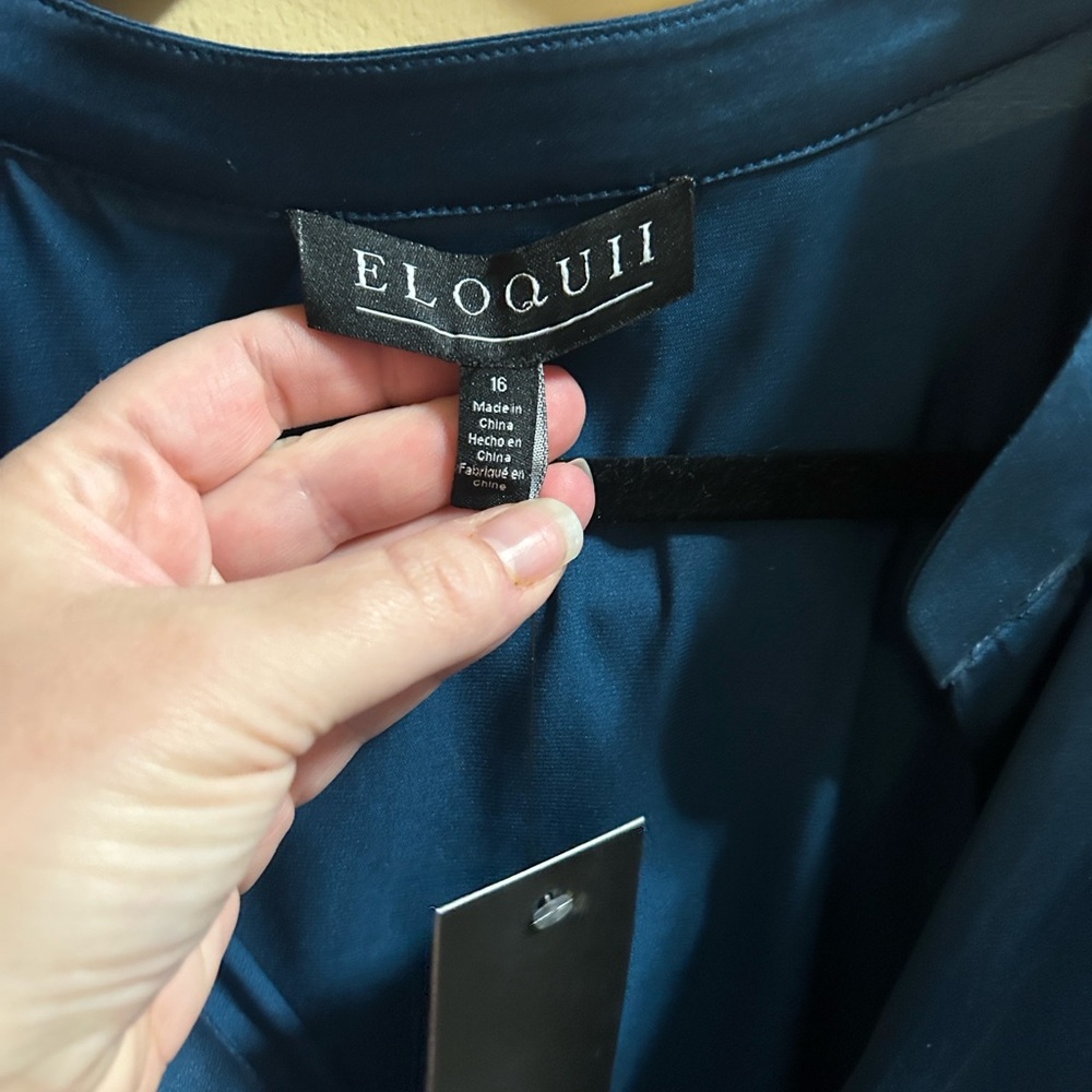 Eloquii Split Neck Blouse Size 16 Deep Acquamarine Cap Sleeve NWT Holiday Ready! - Picture 5 of 7